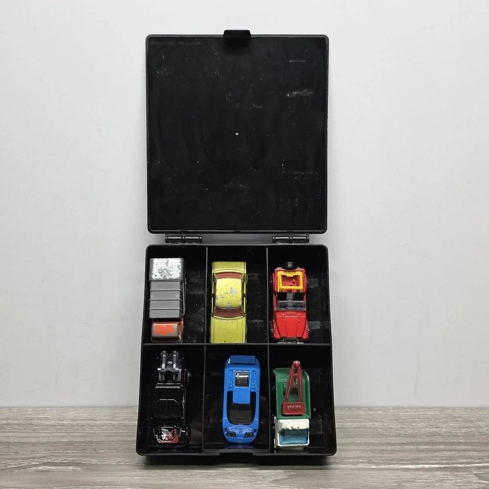 Hot Wheels 6 Car Case with 6 Hot wheel Cars Lot - Old To New Cars